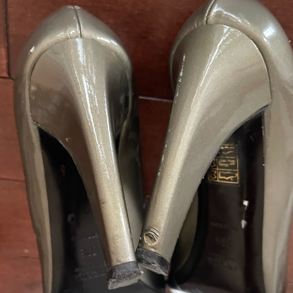 Prada Heels - Picture 4 of 8